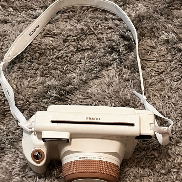 Fujifilm Instax Wide 300 - Picture 2 of 4